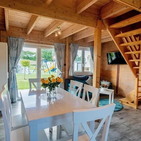 Comfortable Homes With A Pool