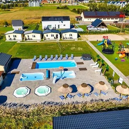 Comfortable Homes With A Pool * Ustronie Morskie