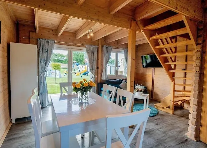 Comfortable Homes With A Pool