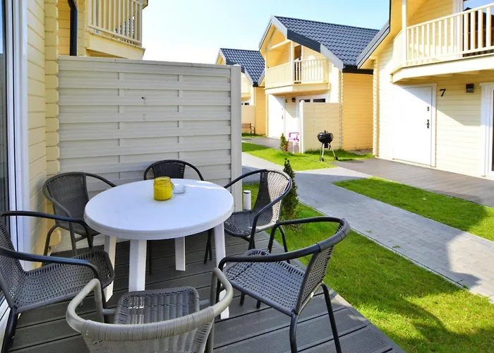 Comfortable Homes With A Pool 度假居 *