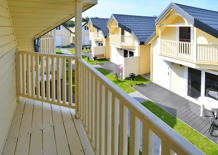 度假居 Comfortable Homes With A Pool *