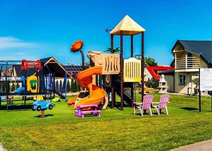 度假居 Comfortable Homes With A Pool 尤斯托尼莫斯基