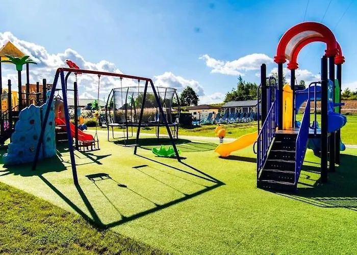 Comfortable Homes With A Pool