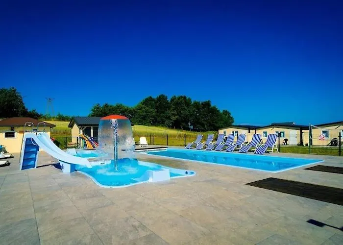 度假居 Comfortable Homes With A Pool